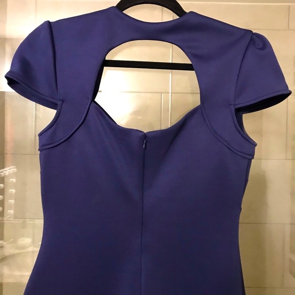 Guess Navy Dress Silky-Shiny Fabric Cap Sleeve Size 10. Like New only worn once - Picture 9 of 10